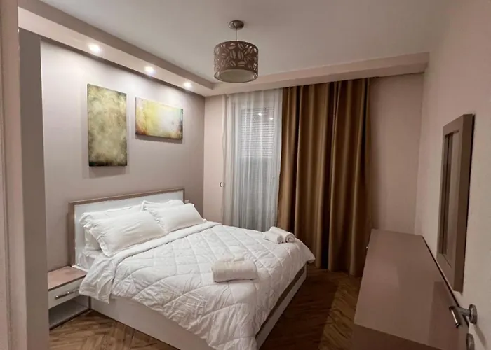 Hotel Shengjini -twin Towers- 4*